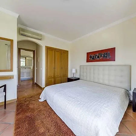 Villa Sleeps 4 With Pool Air Con And Wifi Quinta do Lago
