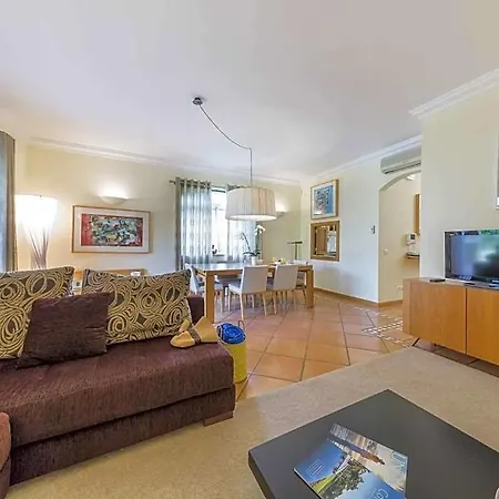 Sleeps 4 With Pool Air Con And Wifi Villa